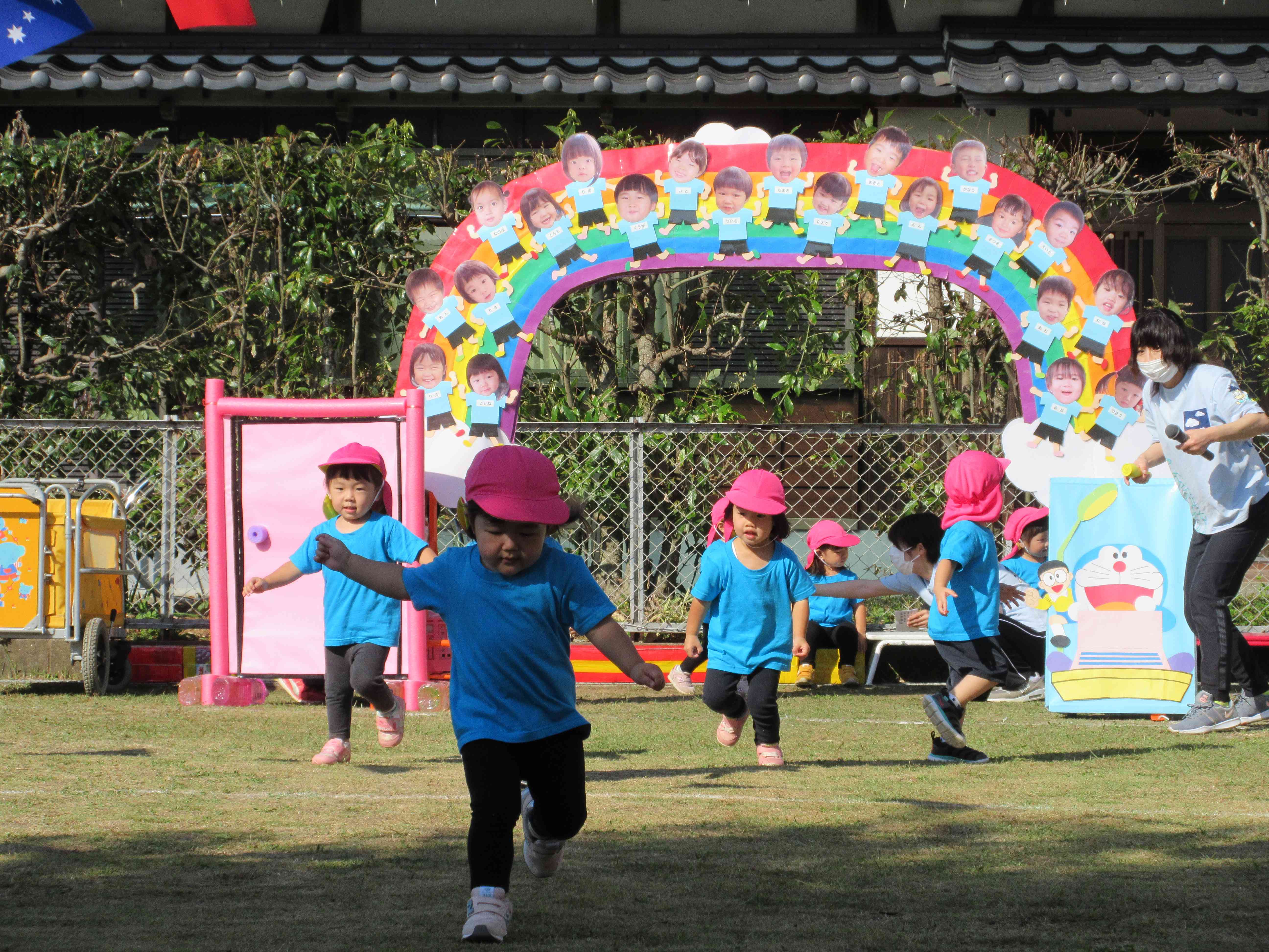 落ち葉のカサカサ、いい音！